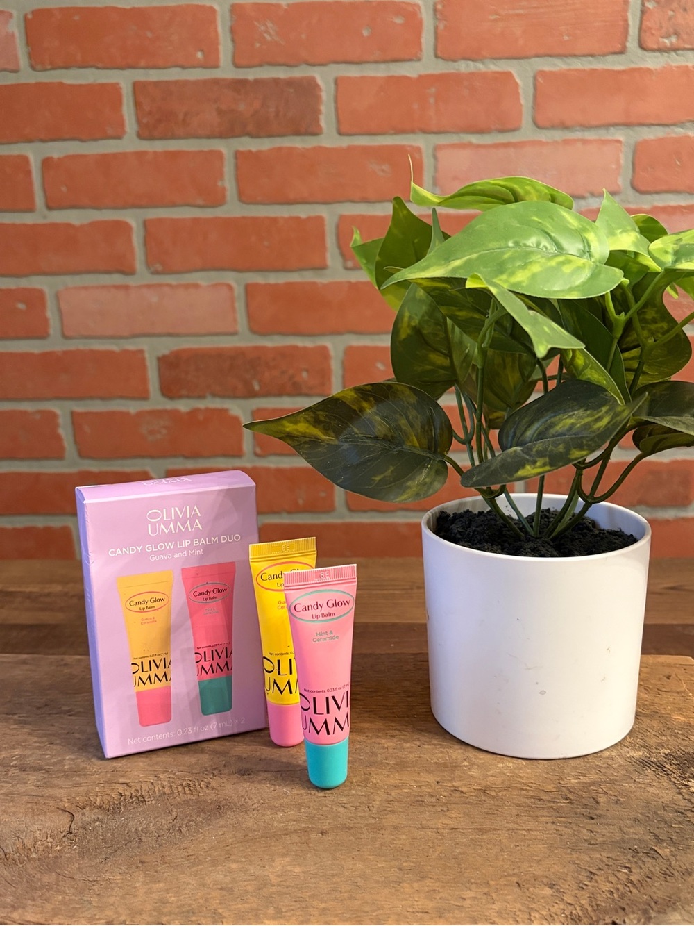 OLIVIAUMMA Candy Glow Lip Balm Duo Guava & Mint Ceramide NIB 0.23 oz I Glossy